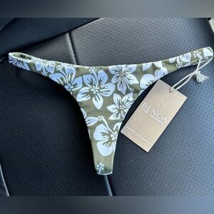 Green Batik Tai Benoa Bottoms